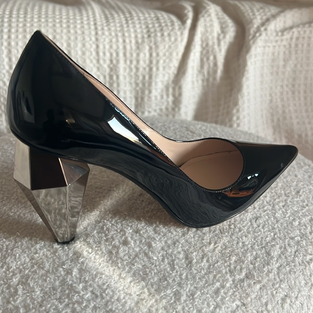 The pump Marc Jacobs - Picture 6 of 7